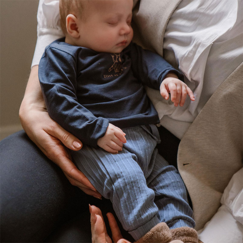 Dirkje newborn jongensshirt Giraf donkerblauw - Afbeelding 4